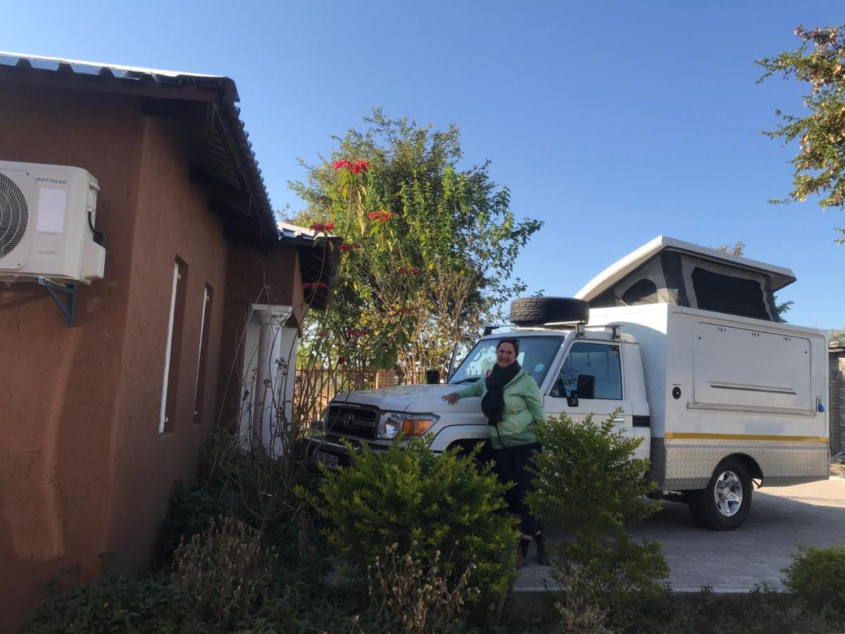 Jayla Homestay Маун Екстериор снимка